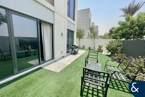 Single Row | Vacant | Close to Pool | 4 Beds